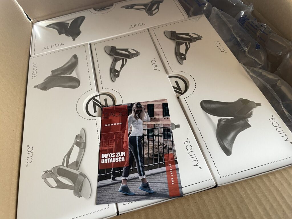 zaqq minimal barfussschuhe vegan verpackungen 